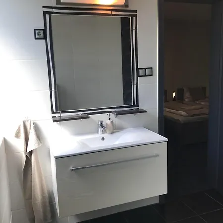 4 Haloszobas Pihenj Meg Vendeghaz Konukevi Nyíregyháza