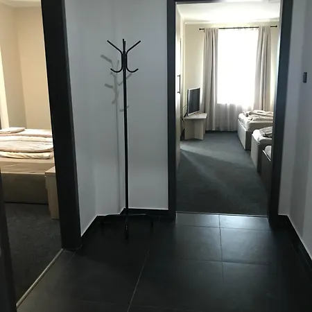 4 Haloszobas Pihenj Meg Vendeghaz Guest house *